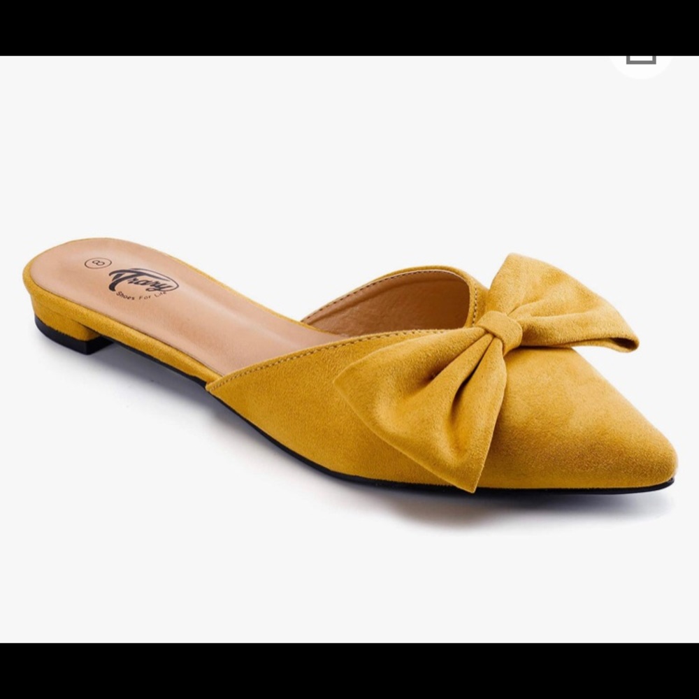 So cute yellow with bow Mules *NEW*